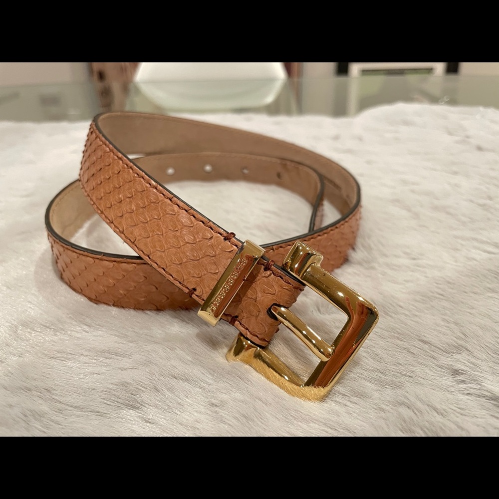 Burberry Python Skinny Belt
Honey color
Size 70
Brand New, no tag
